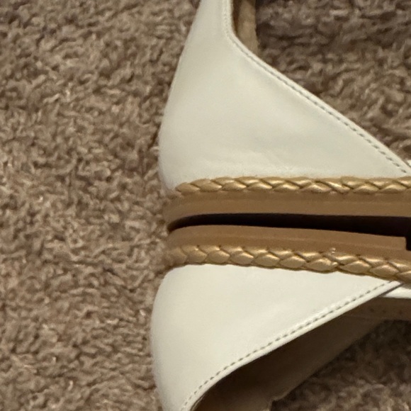 Jack Rogers White Sandals with Bow Accent - Picture 11 of 11